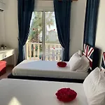 Kristin, Coral Bay Villa Peyia