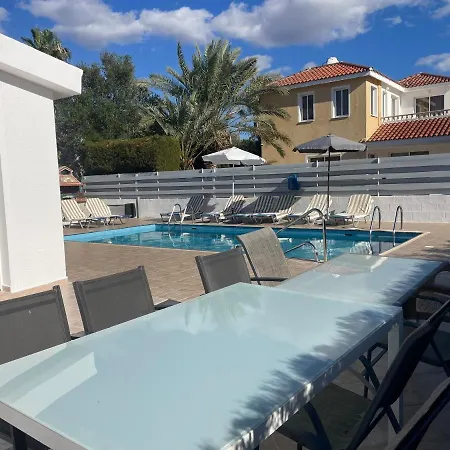 Kristin, Coral Bay * Peyia