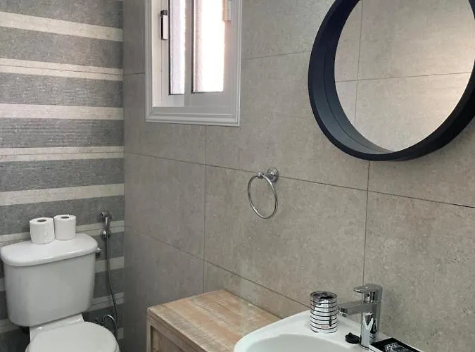 Kristin, Coral Bay فيلة بييا