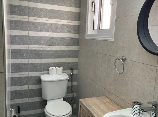 Kristin, Coral Bay * Peyia